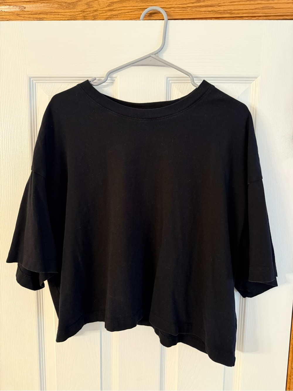 Old Navy Black Boxy Crop Short Sleeve Top